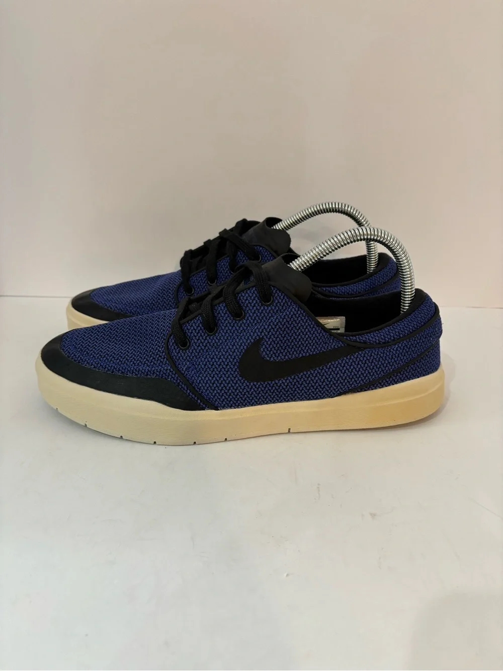Nike Janoski size 9